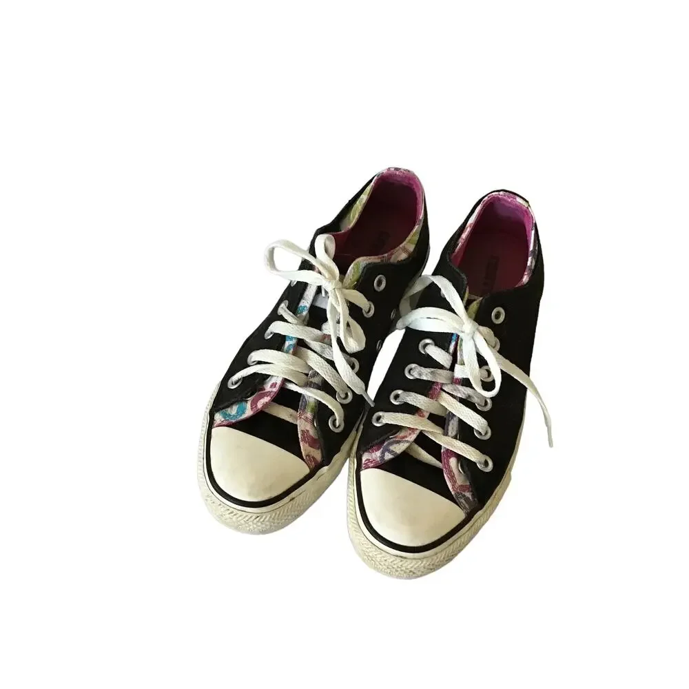 Converse Women's Low Top Size 8 Black Pink